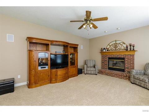 253 E Governor Pl, Saint Charles, MO 63301 photo 26