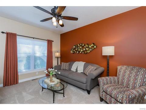 253 E Governor Pl, Saint Charles, MO 63301 photo 24