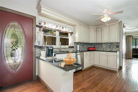 340 Bellezza Dr, Ballwin, MO 63021 photo 9