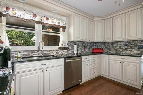 340 Bellezza Dr, Ballwin, MO 63021 photo 10