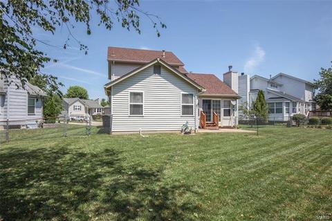 5087 Danielle Dr, Saint Charles, MO 63304 photo 2