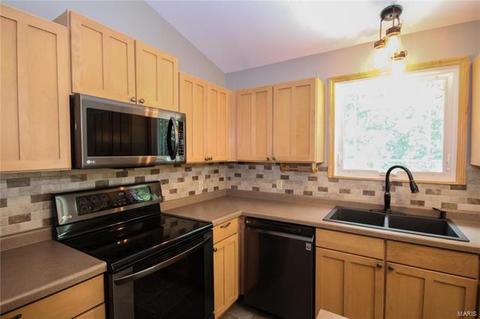 7201 Picasso Dr, O'fallon, MO 63368 photo 8