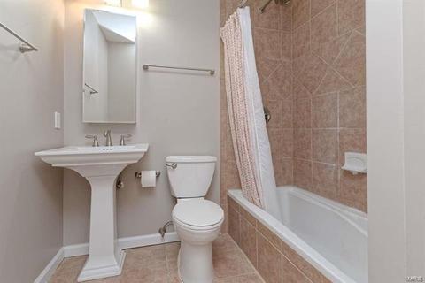 1009 Pocono, Ballwin, MO 63021 photo 23