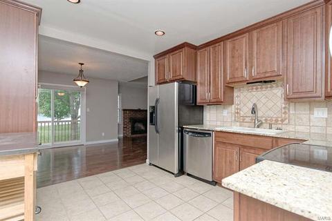 1009 Pocono, Ballwin, MO 63021 photo 5