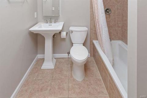 1009 Pocono, Ballwin, MO 63021 photo 22