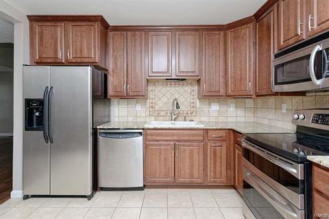 1009 Pocono, Ballwin, MO 63021 photo 6