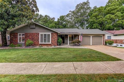 449 Maymont Dr, Ballwin, MO 63011 photo 1