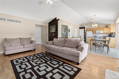 17 Wistar Way, O'fallon, MO 63366 photo 6