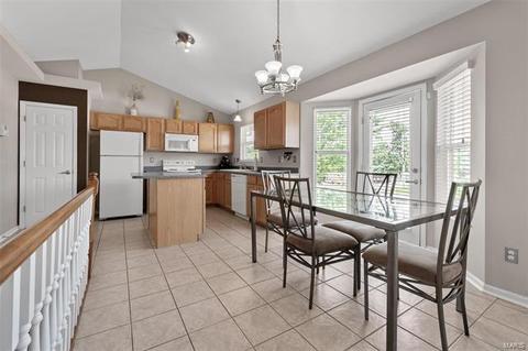 17 Wistar Way, O'fallon, MO 63366 photo 8
