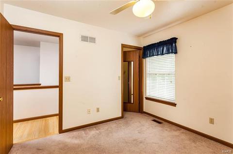 1036 Oak Glen Cir, Ballwin, MO 63021 photo 29