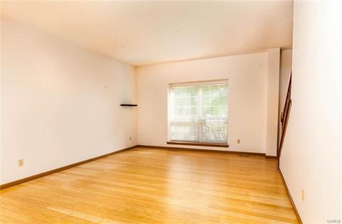 1036 Oak Glen Cir, Ballwin, MO 63021 photo 6