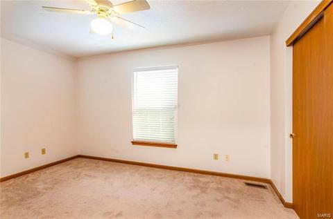 1036 Oak Glen Cir, Ballwin, MO 63021 photo 31
