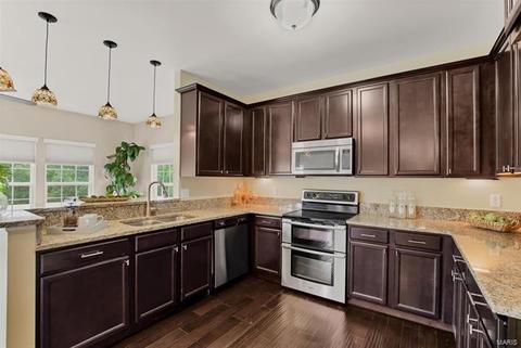 19 Bluff Brook Ct, O'fallon, MO 63366 photo 8