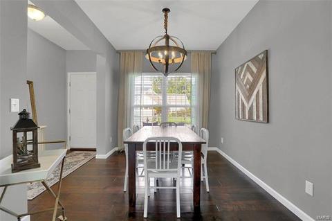 607 Falling Brook Dr, O'fallon, MO 63366 photo 2