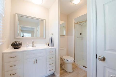 115 Sunnyside Ct, Ballwin, MO 63021 photo 30