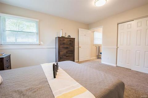 115 Sunnyside Ct, Ballwin, MO 63021 photo 28