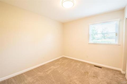 115 Sunnyside Ct, Ballwin, MO 63021 photo 25