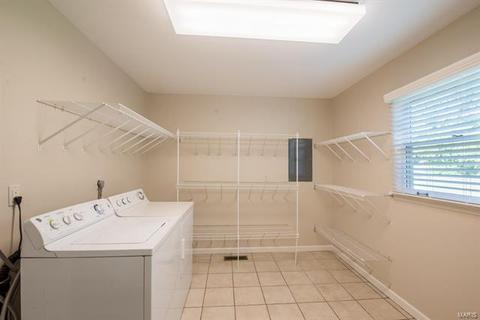 115 Sunnyside Ct, Ballwin, MO 63021 photo 21