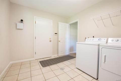 115 Sunnyside Ct, Ballwin, MO 63021 photo 22