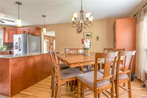 3422 Apple Tree Ln, Bridgeton, MO 63044 photo 12