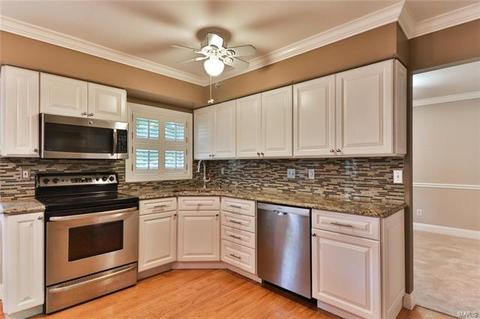 1686 Carman Mill Dr, Manchester, MO 63021 photo 12