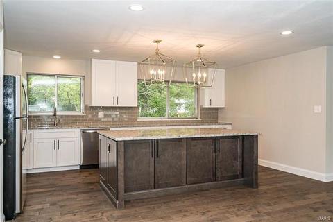 351 Messina Dr, Ballwin, MO 63021 photo 12
