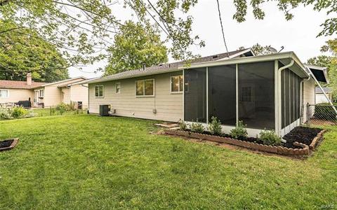 351 Messina Dr, Ballwin, MO 63021 photo 38