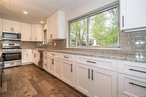 351 Messina Dr, Ballwin, MO 63021 photo 14