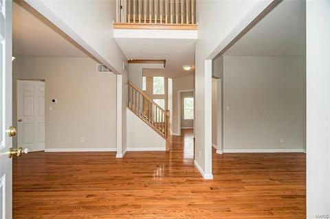 1204 Arbor Trails Ct, Ballwin, MO 63021 photo 3