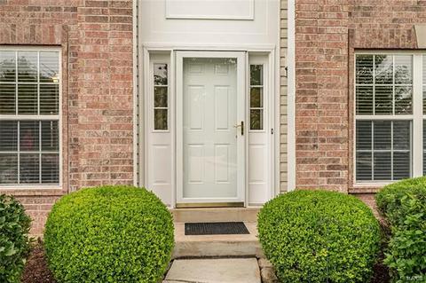 1204 Arbor Trails Ct, Ballwin, MO 63021 photo 2