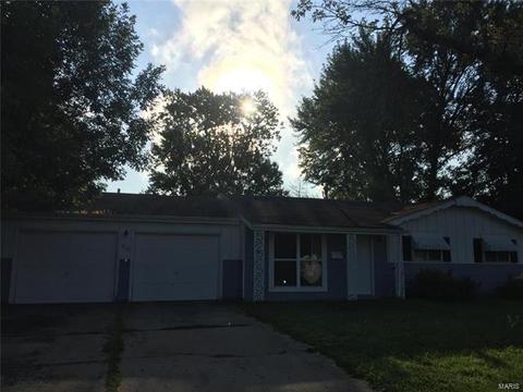 910 Jacobs, O'fallon, MO 63366 photo 2