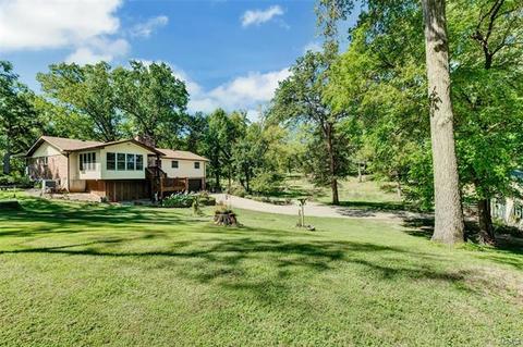 1001 Mueller Rd, O'fallon, MO 63366 photo 2