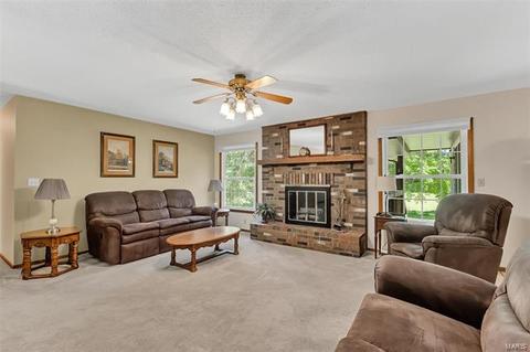 1001 Mueller Rd, O'fallon, MO 63366 photo 4