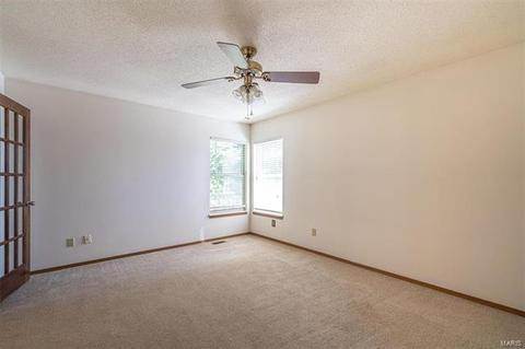 569 Woodlyn Crossing Cir, Ballwin, MO 63021 photo 24