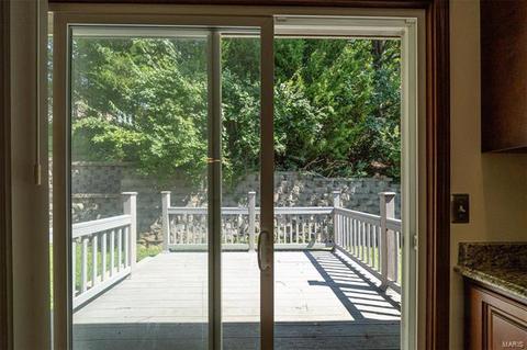 569 Woodlyn Crossing Cir, Ballwin, MO 63021 photo 30
