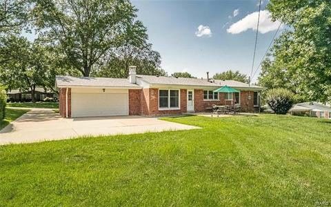 336 Greenbriar Ln, Ballwin, MO 63011 photo 24