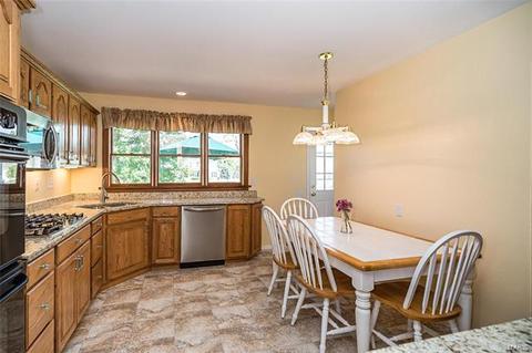336 Greenbriar Ln, Ballwin, MO 63011 photo 14