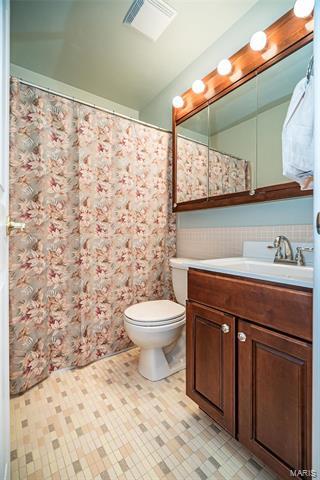 336 Greenbriar Ln, Ballwin, MO 63011 photo 18
