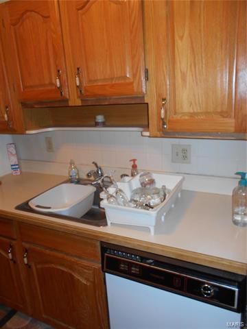 11048 Ebert, Saint Louis, MO 63136 photo 5