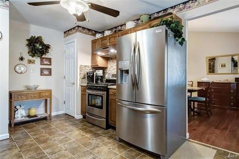335 Bellezza Dr, Ballwin, MO 63021 photo 6