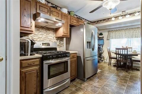 335 Bellezza Dr, Ballwin, MO 63021 photo 7