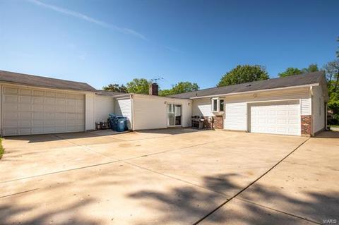 913 Dutch Mill Dr, Ballwin, MO 63011 photo 34