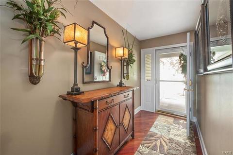 1253 Arbor Bluff Cir, Ballwin, MO 63021 photo 3