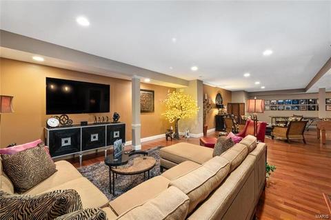 1253 Arbor Bluff Cir, Ballwin, MO 63021 photo 32