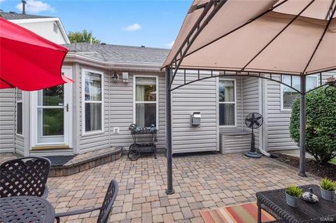 1253 Arbor Bluff Cir, Ballwin, MO 63021 photo 37