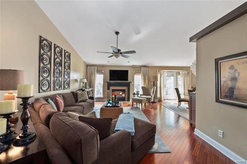 1253 Arbor Bluff Cir, Ballwin, MO 63021 photo 4