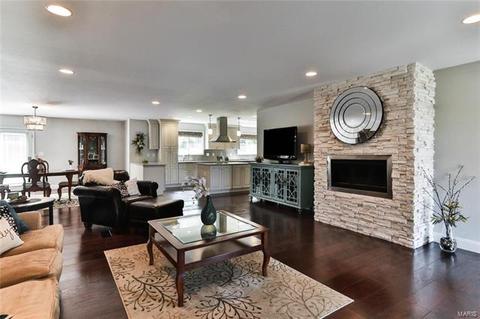 16 Nicolet Dr, Manchester, MO 63011 photo 6