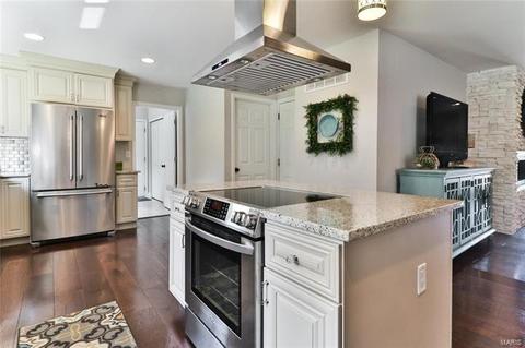16 Nicolet Dr, Manchester, MO 63011 photo 16