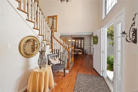 694 Charleston Oaks Dr, Ballwin, MO 63021 photo 2