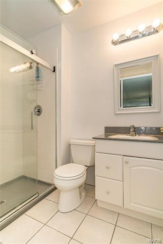 602 Showplace Ct, Ballwin, MO 63021 photo 25